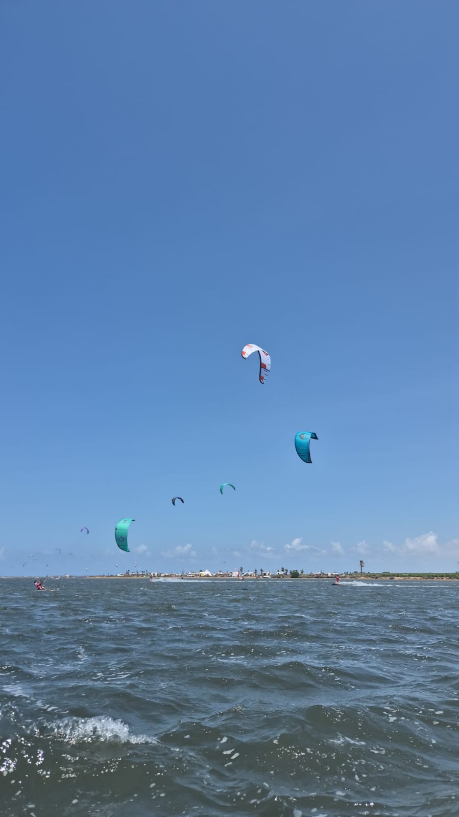 Kite in volo sulla laguna — Stagnone Kite Games 2026